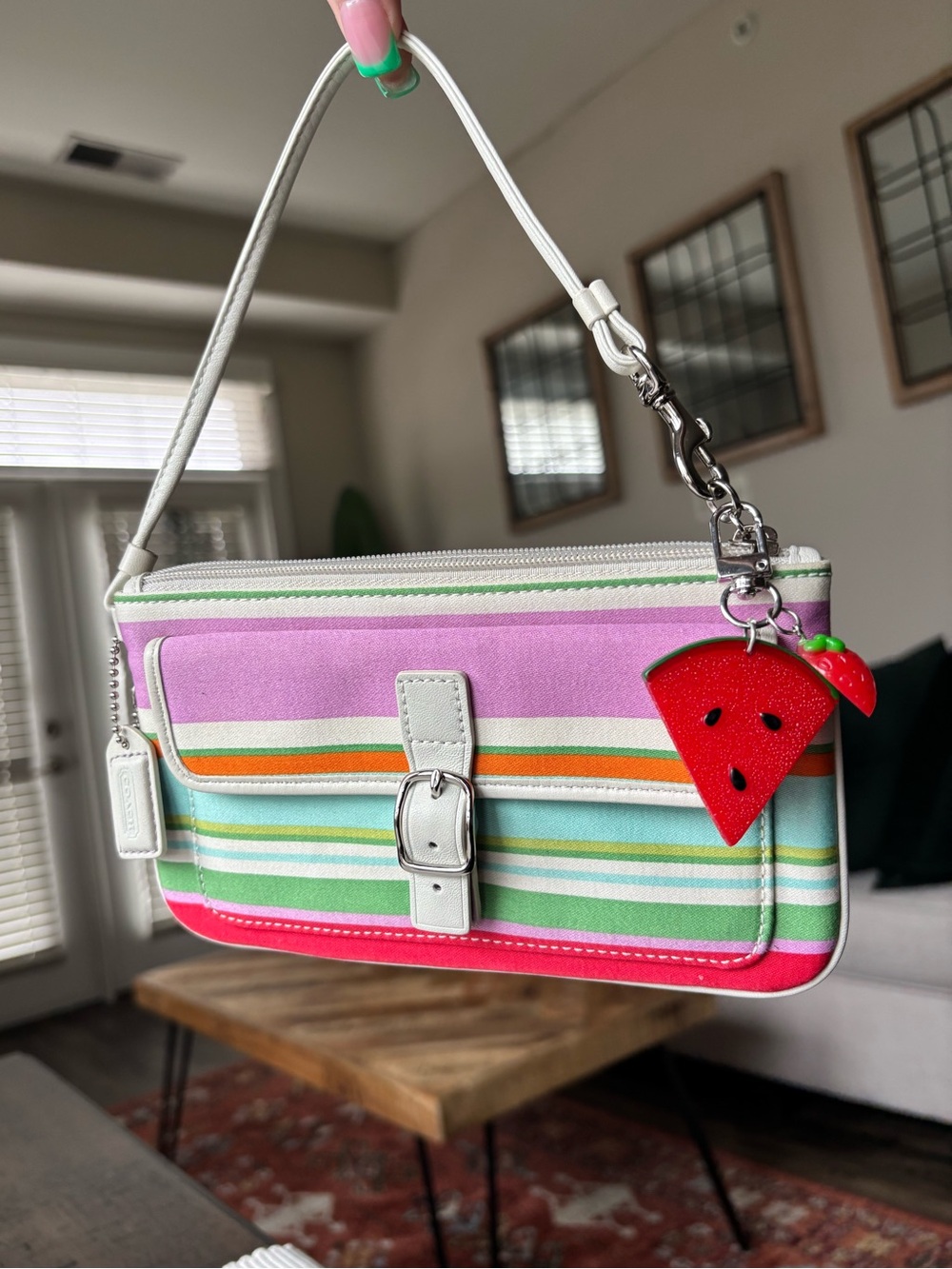 🍓🍉COACH Hamptons Striped Canvas Wristlet🍉🍓